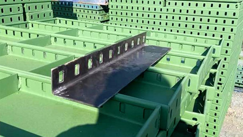 قالب بتن لبه خم